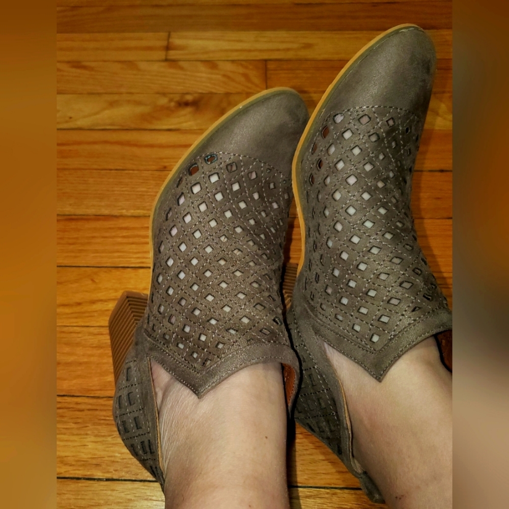booties